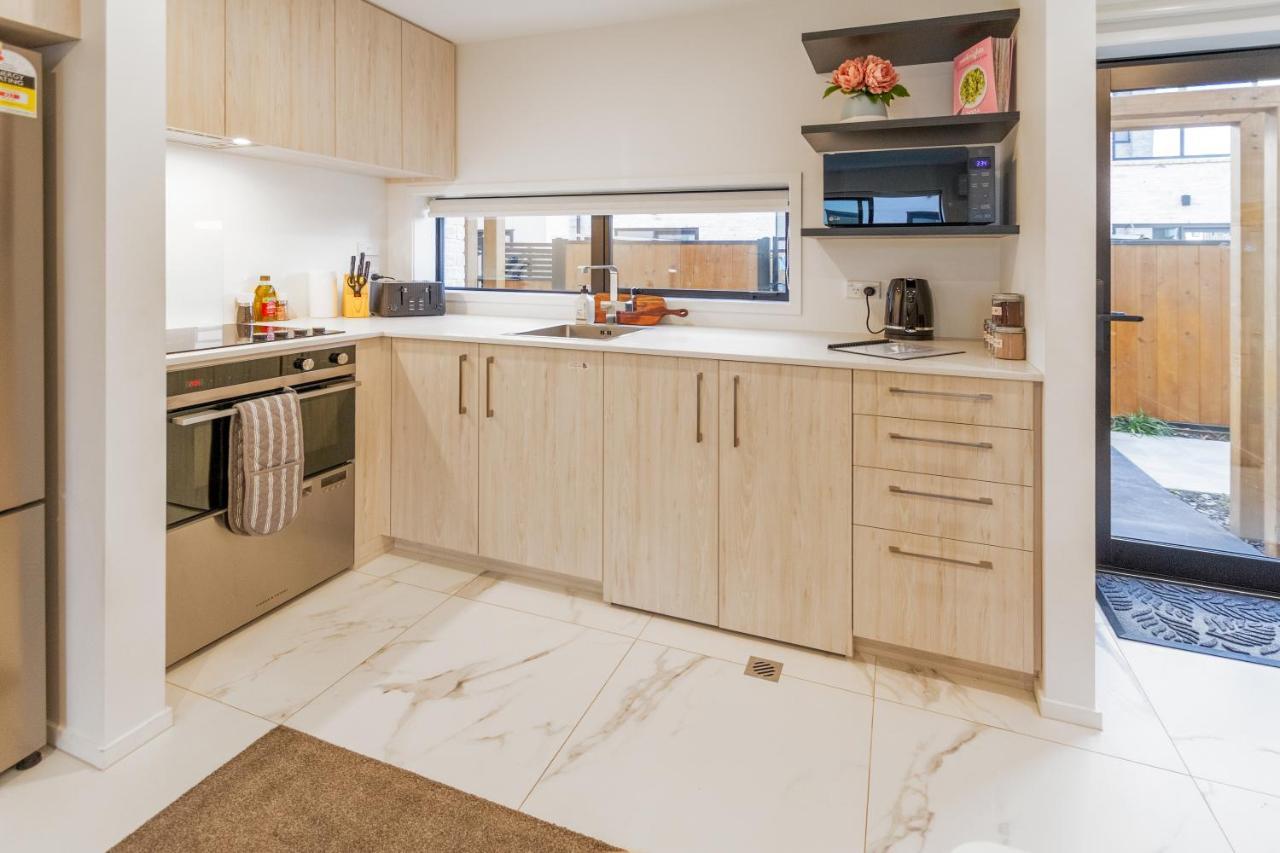 Vibrant City Abode - 2 Bed 2 Bath Apartment Крайстчърч Екстериор снимка